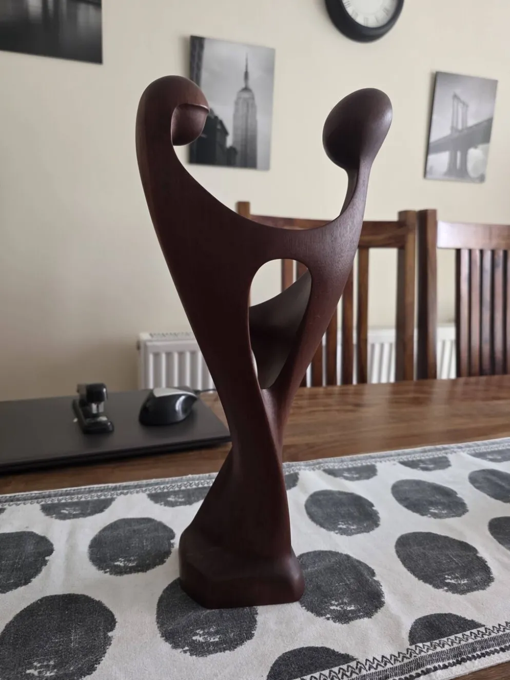 Sculpture abstraite "Amants" par Simon Randers