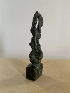 Sculpture abstraite en bronze du milieu du siècle