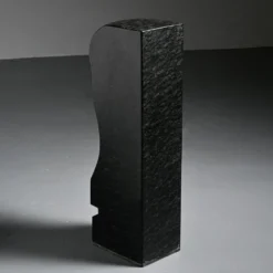 Sculpture abstraite en diabase par Robert Neuhauser, Suisse, circa 1985