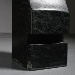 Sculpture abstraite en diabase par Robert Neuhauser, Suisse, circa 1985