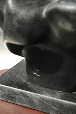 Sculpture abstraite en terre cuite noire, années 1960