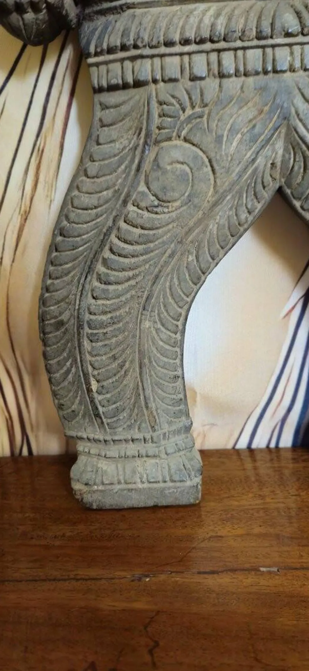 Sculpture ancienne en bois – Divinité Indonesienne finement sculptée - XIXeme