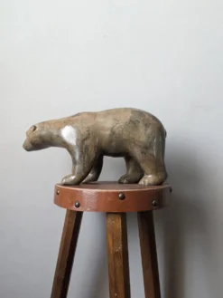 Sculpture animalière en bronze ours polaire de Pierre Chenet