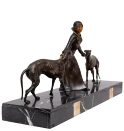 Sculpture Art Déco d'une femme avec des lévriers 1920/30 France