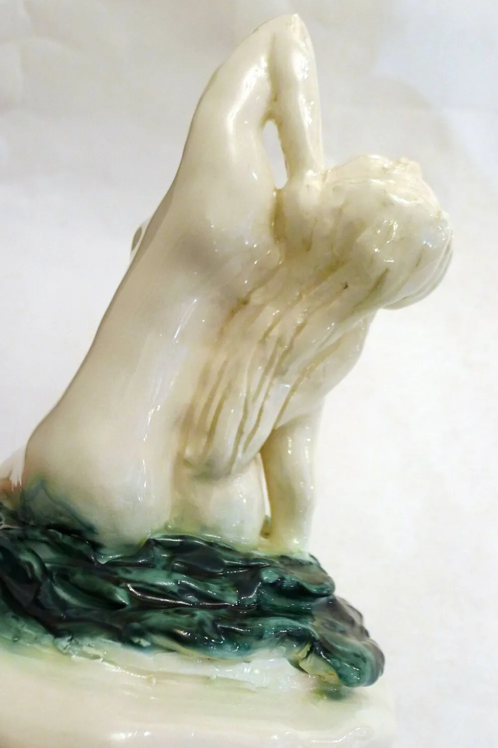 Sculpture Baigneuse mid-century, épreuve en céramique