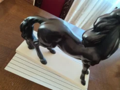 Sculpture Cheval Cabré noir & blanc Charles Lemanceau / Saint-Clément