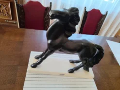 Sculpture Cheval Cabré noir & blanc Charles Lemanceau / Saint-Clément