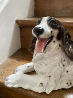 Sculpture chien Springer