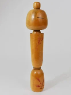 Sculpture décorative de poupée Kokeshi Sadao Kishi du Japon, peinte à la main