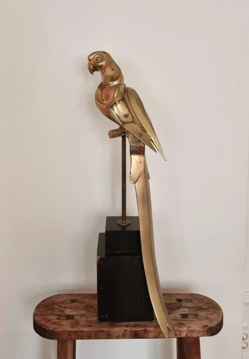 Sculpture décorative en laiton massif représentant un perroquet, années 1970, Palm Beach/Hollywood Regency
