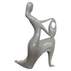 Sculpture de dame au design des années 1960 par Jaroslav Ježek pour Royal Dux - Tchécoslovaquie