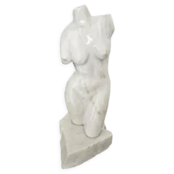 Sculpture de torse féminin en marbre blanc