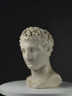 Sculpture de tête d'Hermès en plâtre