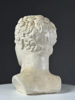 Sculpture de tête d'Hermès en plâtre