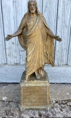 Sculpture du Christ