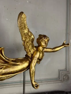 Sculpture en bois doré, ange drapé, Autriche vers 1800