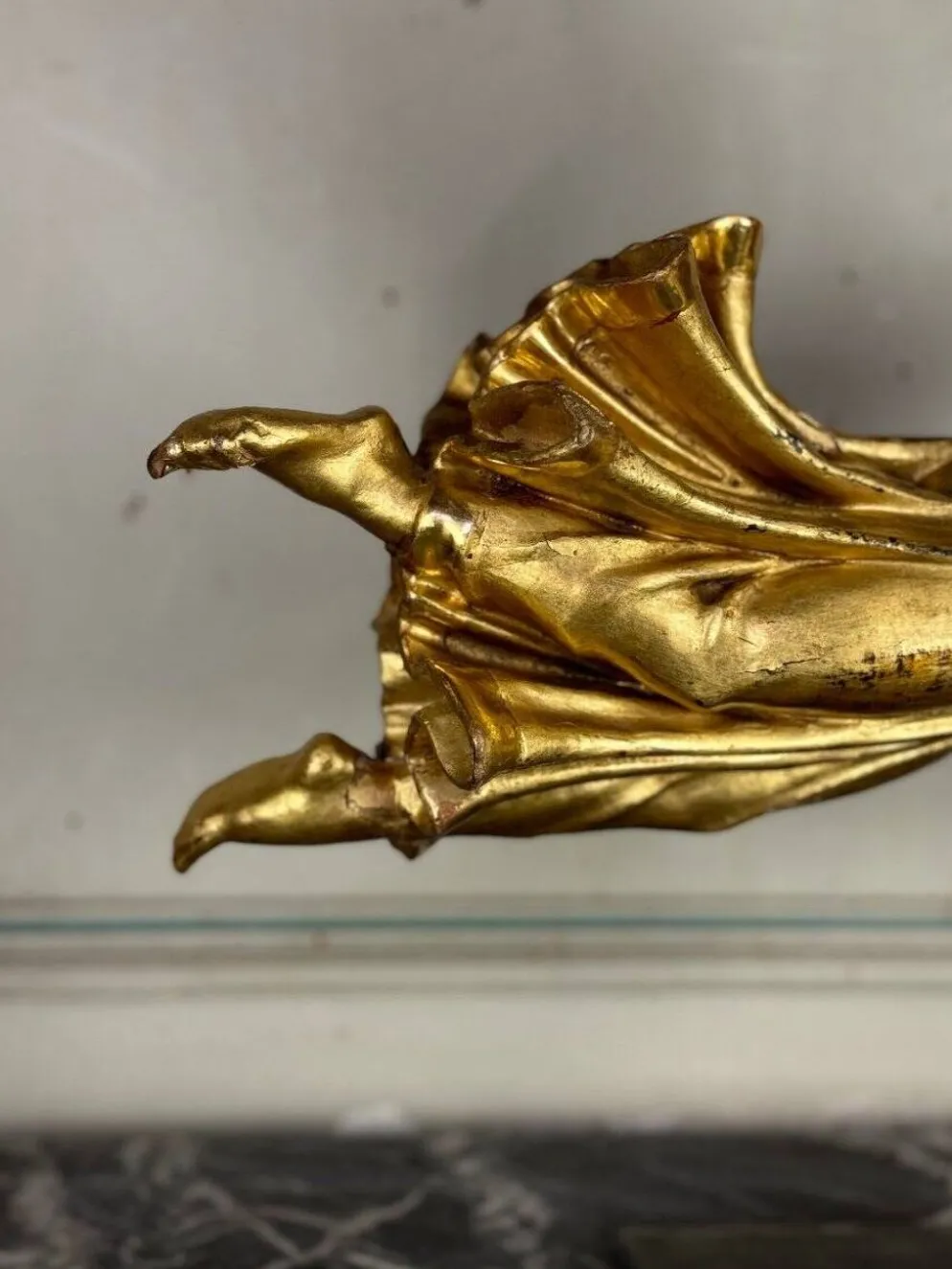 Sculpture en bois doré, ange drapé, Autriche vers 1800