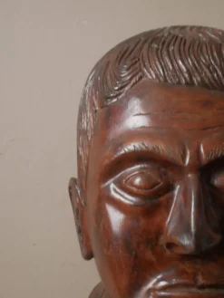 Sculpture en bois tête Kanak Nouvelle Calédonie objet fait main visage marotte ethnique tribal