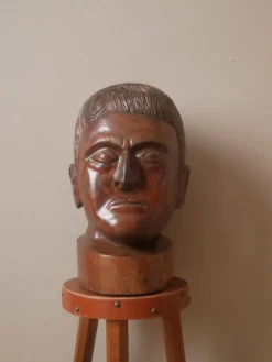 Sculpture en bois tête Kanak Nouvelle Calédonie objet fait main visage marotte ethnique tribal