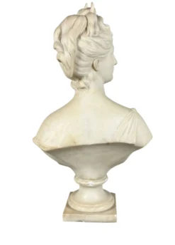 Sculpture en marbre blanc, buste de Diane d'après Houdon (1741-1828)