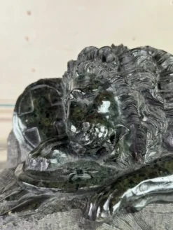 Sculpture en marbre vert serpentine, le lion de Lucerne d’après Bertel Thorvaldsen vers 1880