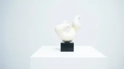Sculpture en pierre scandinave par Bo Englund
