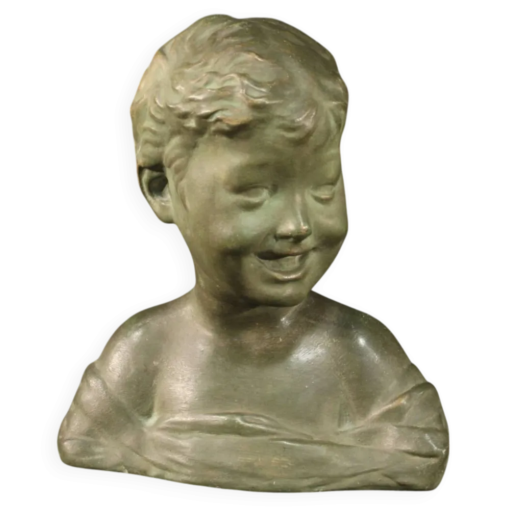 Sculpture en terre cuite d'un buste d'enfant
