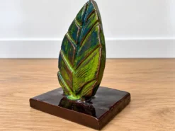 Sculpture feuille en céramique émaillée vintage – années 60/70