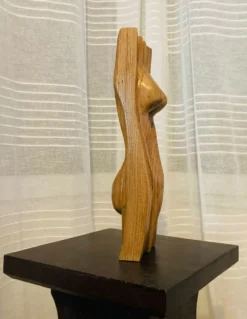 Sculpture féminine stylisée vintage années 1960 aux formes organiques