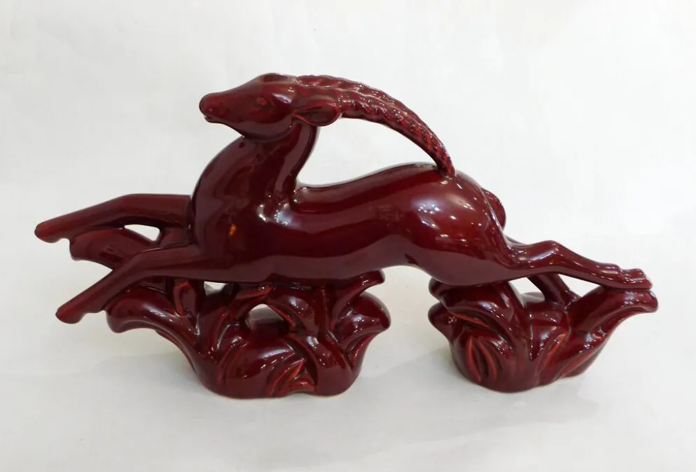 Sculpture Gazelle Art Déco en faïence