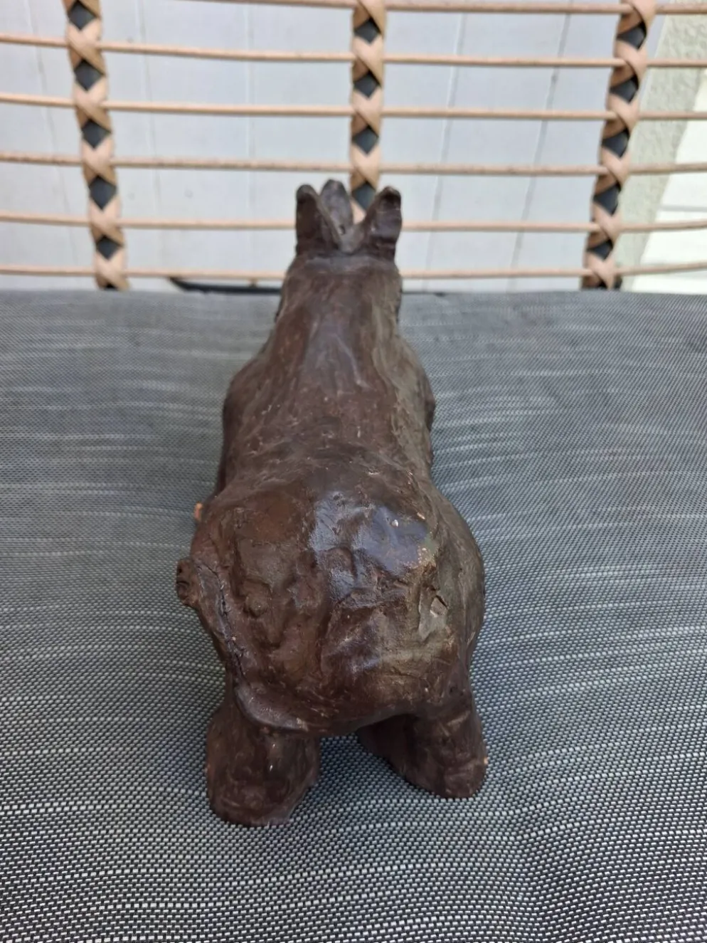 Sculpture hippopotame terre cuite patinée