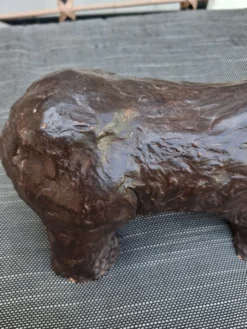 Sculpture hippopotame terre cuite patinée
