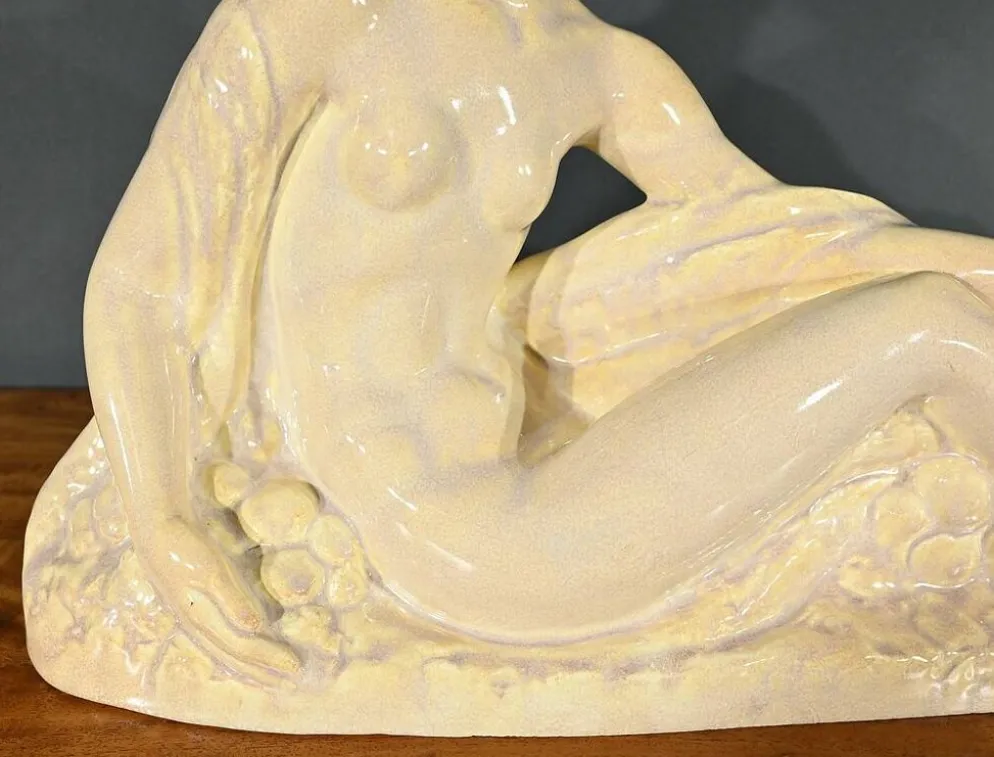Sculpture « Jeune femme parmi les fleurs », Odyv, Manufacture Berlot-Mussier, Art Déco