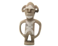 Sculpture Marocaine en pierre beige sculptée et gravée, années 70