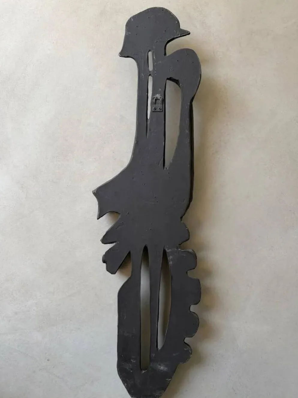Sculpture murale brutaliste avec des oiseaux Ars Munda