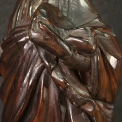 Sculpture religieuse en bois du XIXe siècle représentant la Vierge Marie