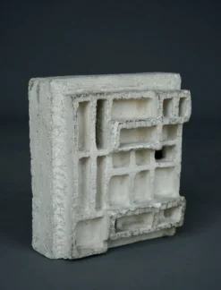 Sculptures abstraites architecturales brutalistes. Années 1960.