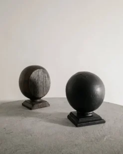 Sculptures en bois antiques britanniques vintage en noir et marron, années 1900.