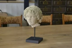 Sculpture tête en pierre reconstituée taillée style antique XIXème