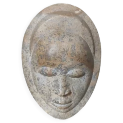 Sculpture visage africain en pierre
