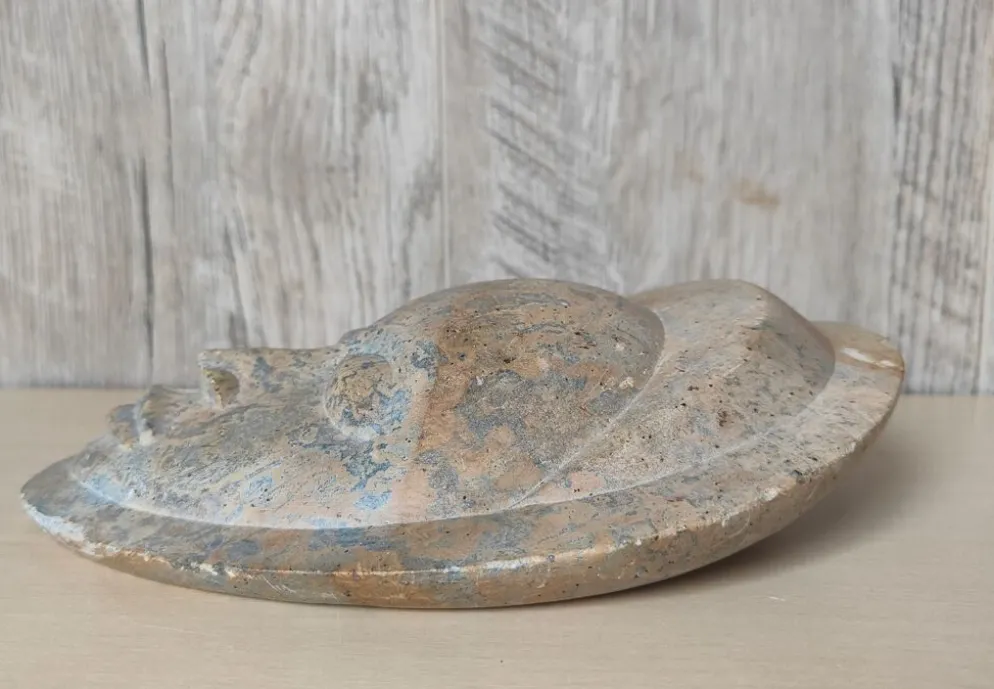 Sculpture visage africain en pierre
