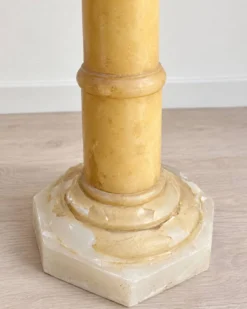 Sellette, colonne décorative en albâtre