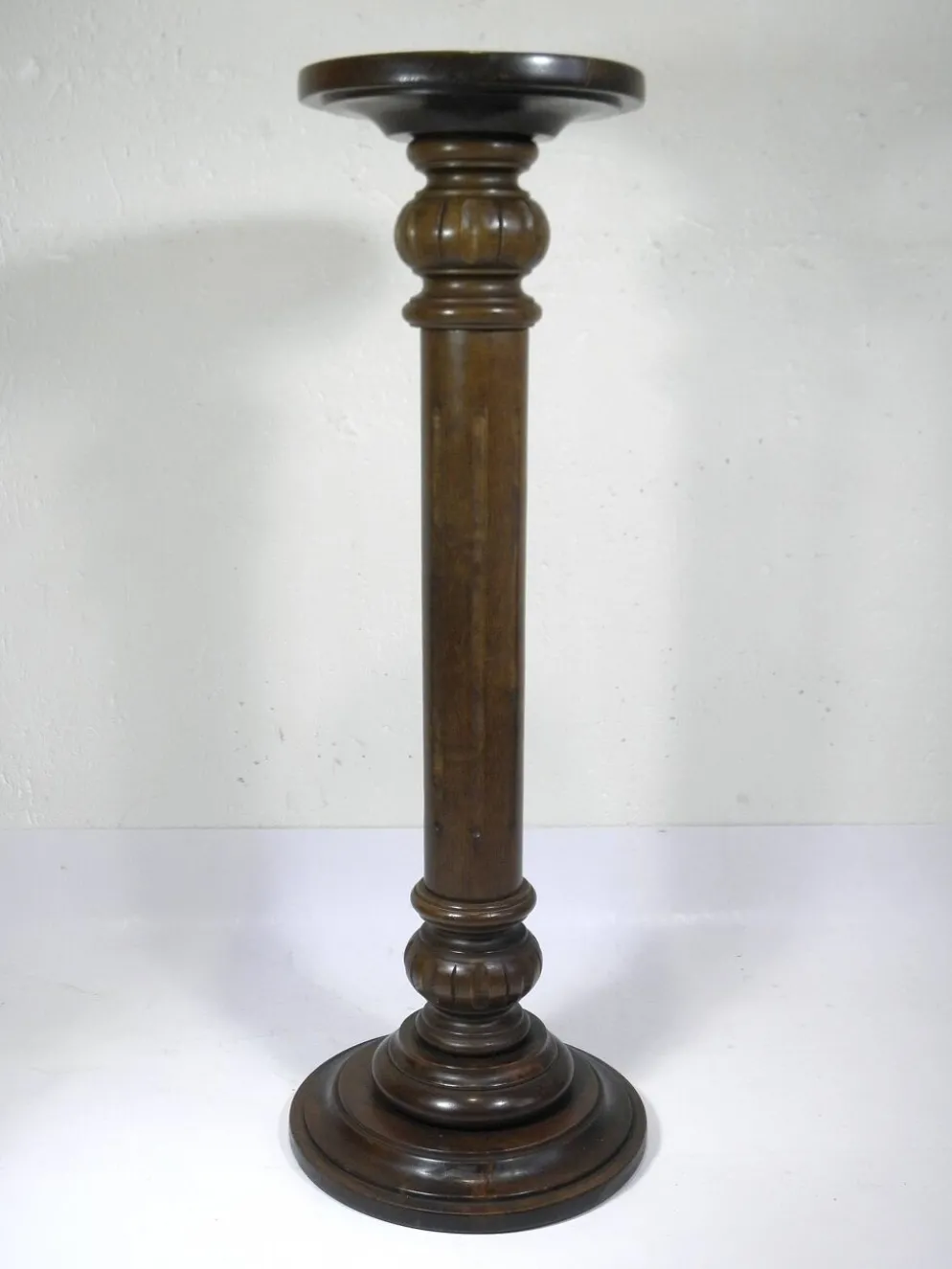 Sellette colonne en bois 85 cm