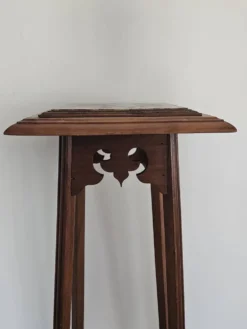 Sellette porte-plante haute en bois sculpté et marbre Art nouveau
