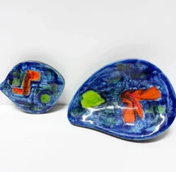 Sellette vide-poche zoomorphe fer forgé et céramique. France, années 60