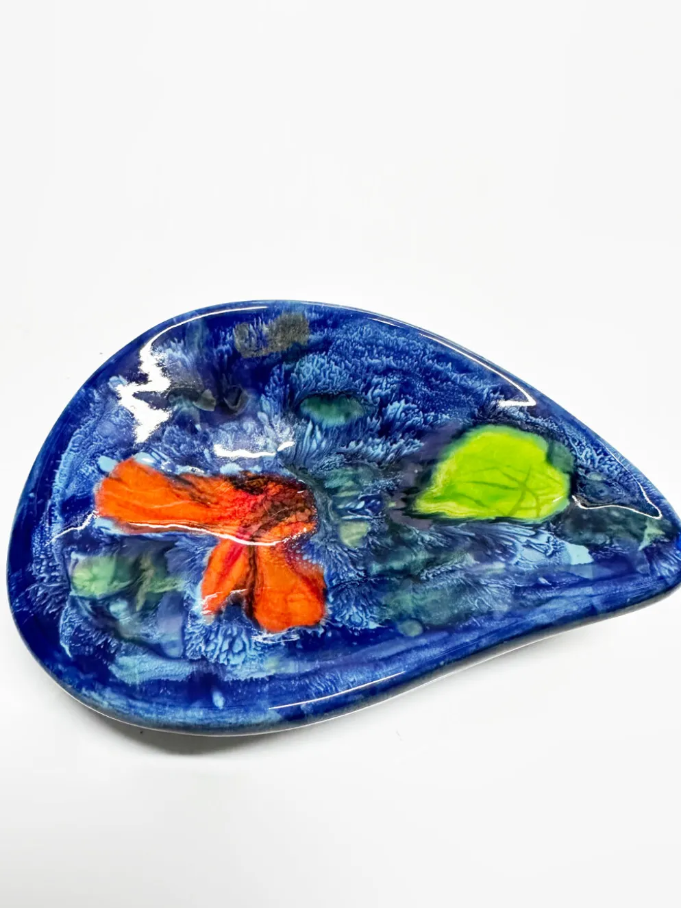 Sellette vide-poche zoomorphe fer forgé et céramique. France, années 60
