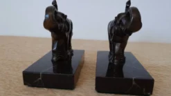 Serre-livres Art déco signés Gallot – éléphants en régule sur marbre