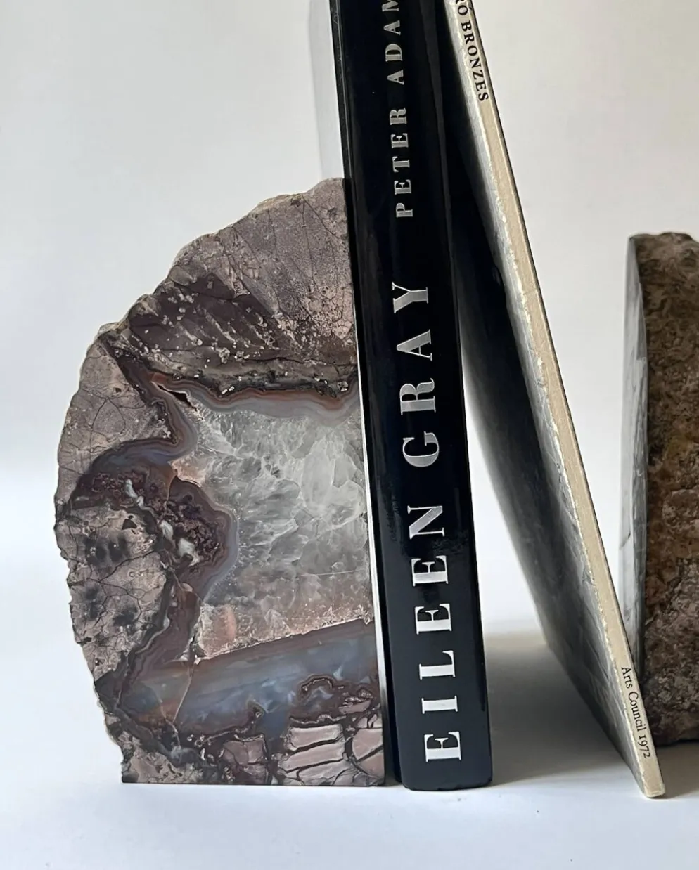 Serre livre slowdesign en cristal d'agate & quartz polie