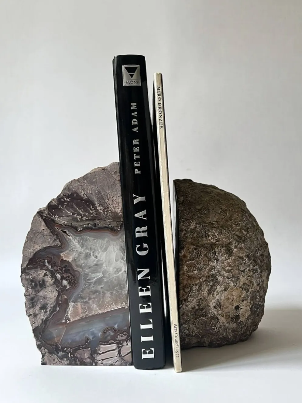 Serre livre slowdesign en cristal d'agate & quartz polie