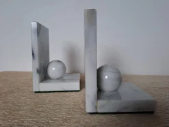 Serre-livres vintage en marbre blanc veiné gris – Design minimaliste